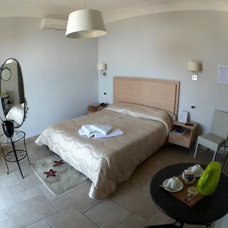 La Dimora Dei Borboni Guest house