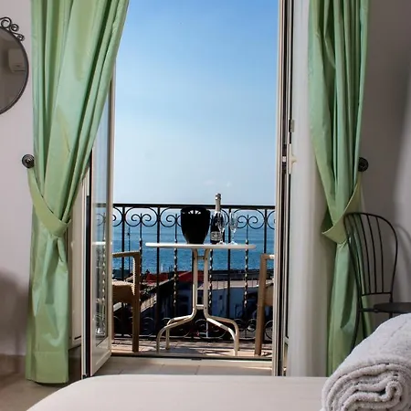 La Dimora Dei Borboni Konukevi 5*